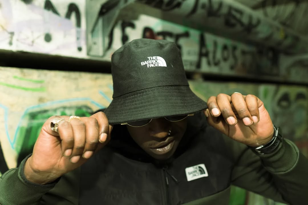 BUCKET HAT THE BARRIO FACE